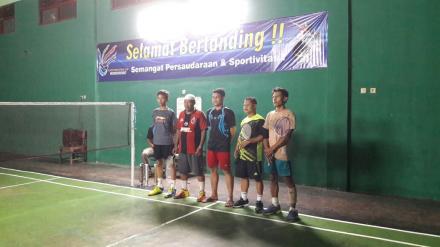 Final Turnamen Bulutangkis Rebo Pungkasan Desa Wonokromo Meriah 